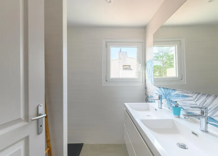 Maison, 150 M De La Plage, La Tresson,noirmoutier La Guérinière